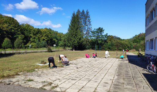 Úprava ihriska pri ZŠ úprava detského ihriska pri ZŠ 14.9.2019